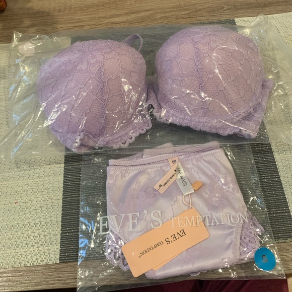 Eves Temptation Bras - Picture 7 of 9